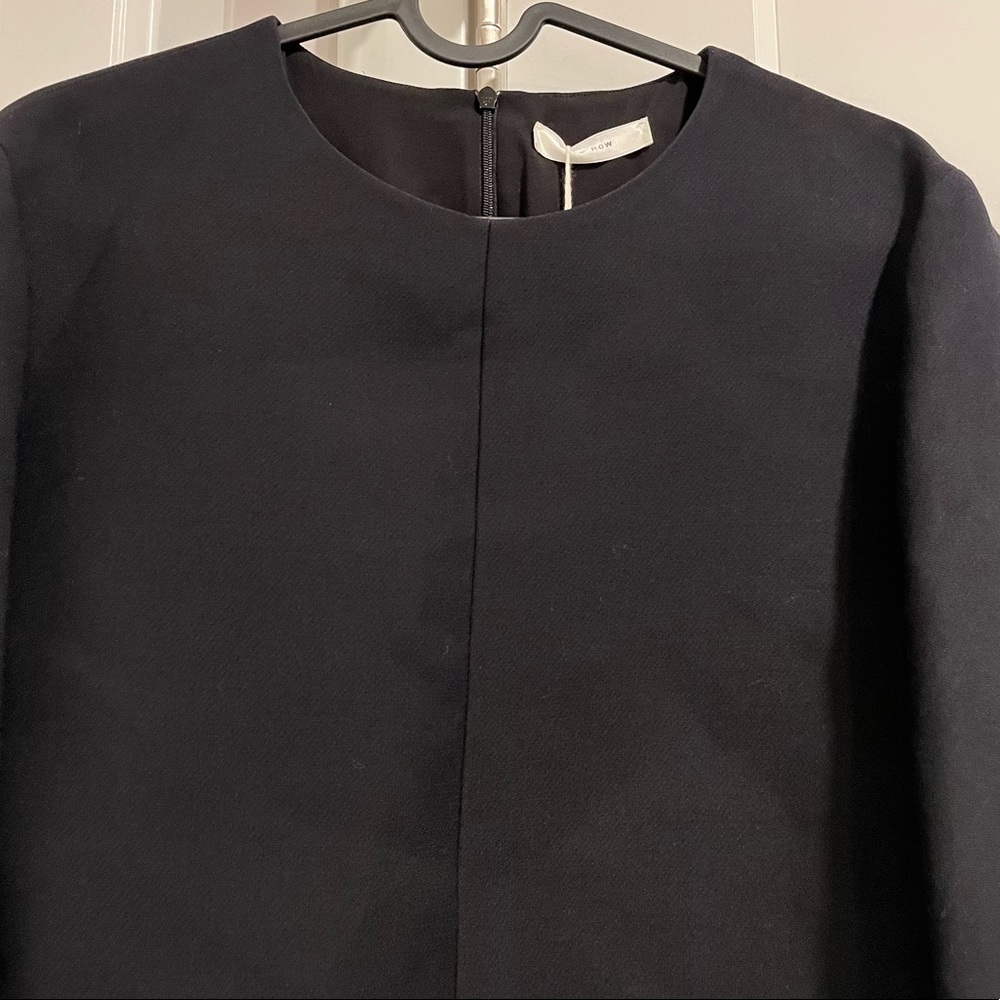 SOLD NWT The Row Leo Wool-Blend Top in dark black size 4 - Picture 2 of 7